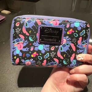 Stitch loungefly wallet